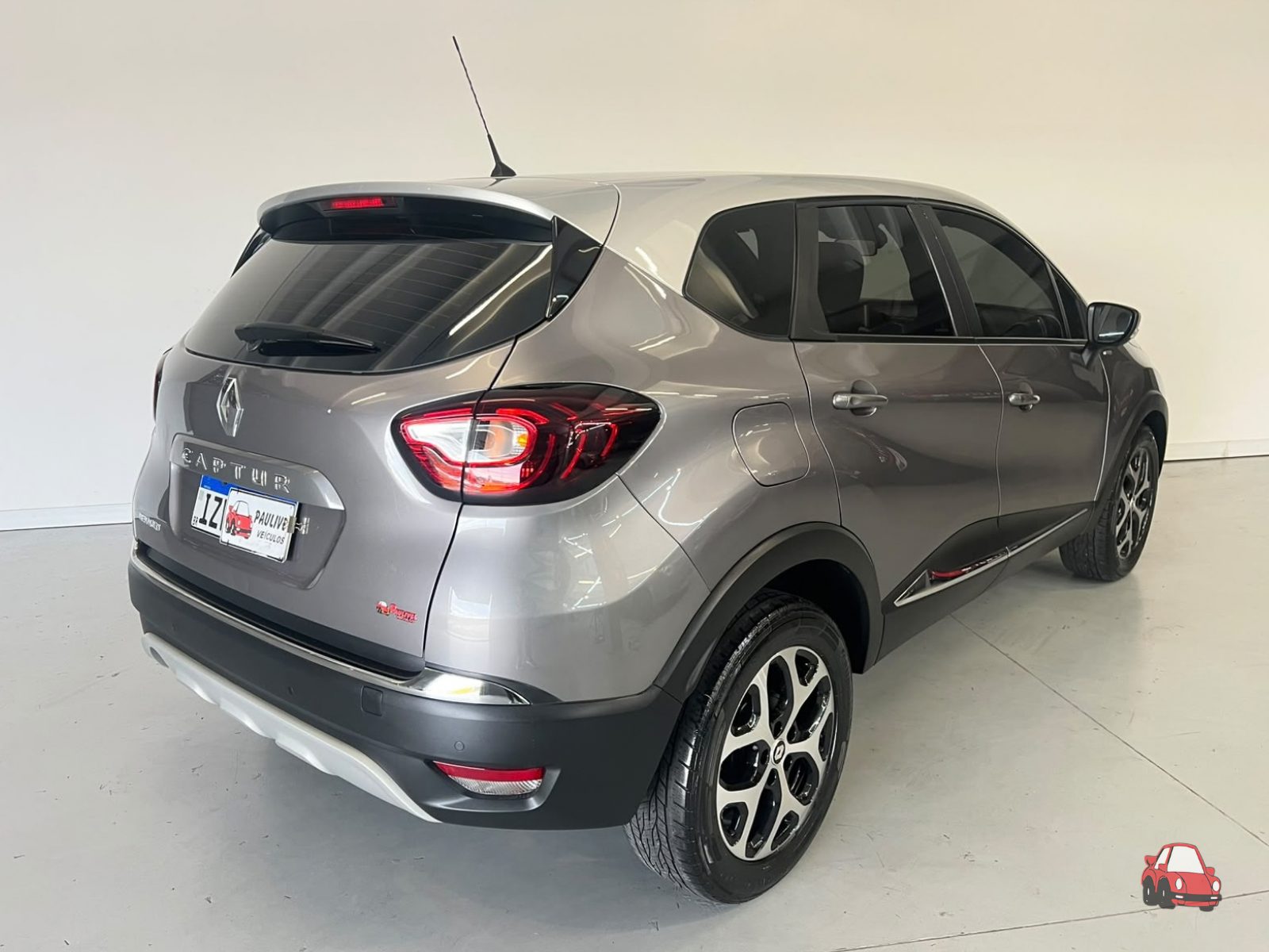 RENAULT CAPTUR — foto 3